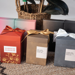 Coffret Cadeau de luxe Athene – Spray d’intérieur, savon mains, lotion et serviette d’invité | Mylène 