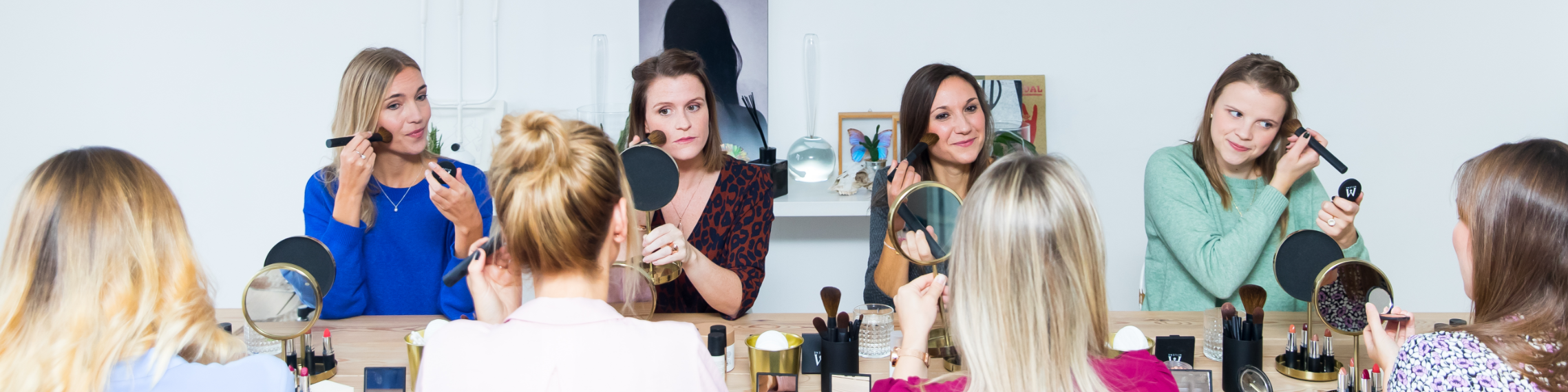 Women having a homeparty